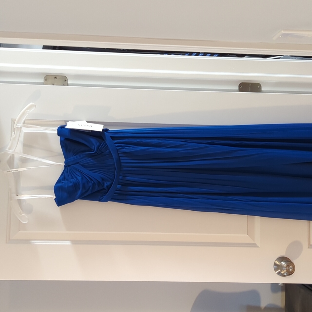 NWT David's Bridal Versa dress, size 4, blue
